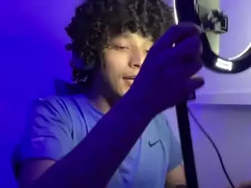 Chaturbate Free Porn Cam of maximiliano_pulse