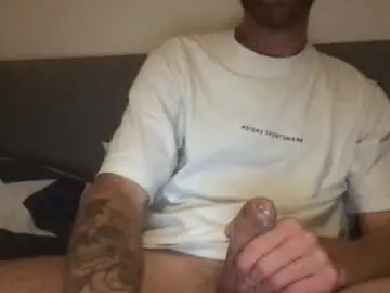 Chaturbate Live Sex Cam of messageme11