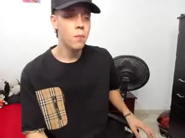 Chaturbate Private Sex Chat of santiceballo