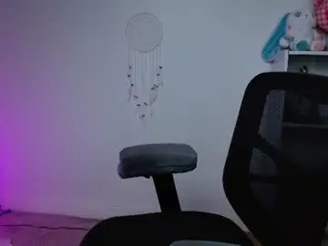 Chaturbate Free Live Porn of krystalsyxx