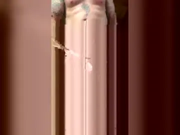 Chaturbate Live Sex Cam of sqzxriehlqqw