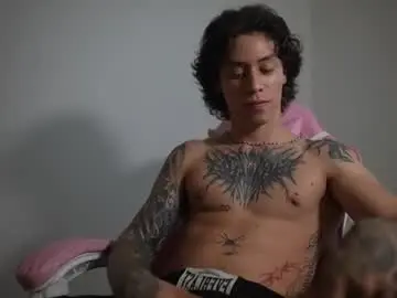 Chaturbate Watch Live Sex Cams of xomega_02