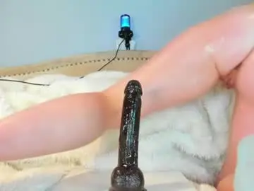 Chaturbate Sex Chat of eatmygingersnapps
