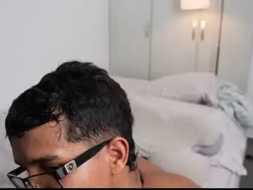 Chaturbate Live Porn of paradise_boy_s