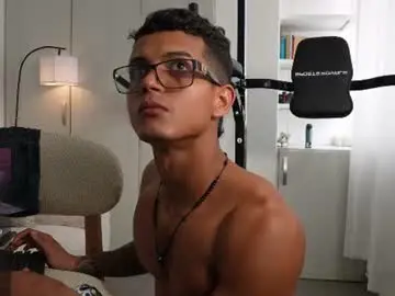 Chaturbate Best live sex cam show of paradise_boy_s