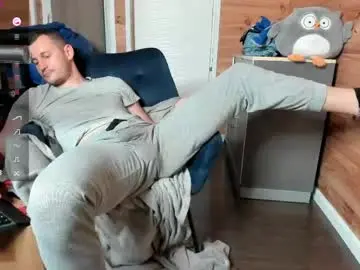 Chaturbate Live Sex Cam of thyleo