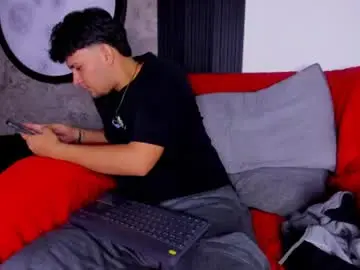 Chaturbate Live Sex of valentino_stonee