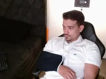 Chaturbate Free Porn Cam of ian_davis