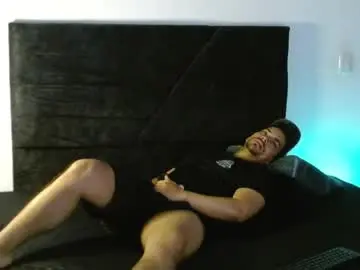 Chaturbate Private Sex Chat of ian_davis