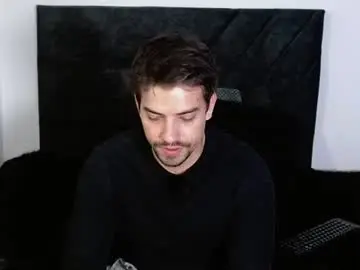 Chaturbate Adult Webcams of ian_davis