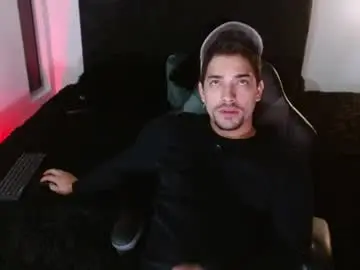 Chaturbate Watch Live Sex Cams of ian_davis