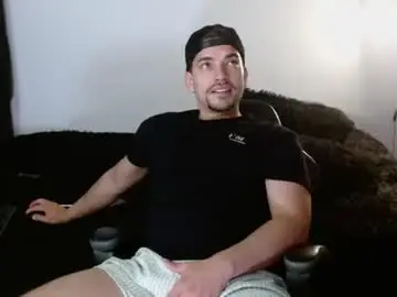 Chaturbate Free Porn Cam of ian_davis