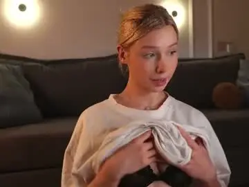 Chaturbate Live Sex Cam of blushland