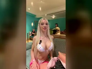 Chaturbate Watch Live Sex Cams of bunnydollstella