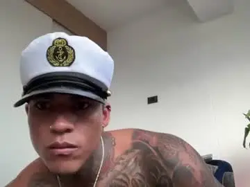 Chaturbate Live Sex Cam of jordandenis17