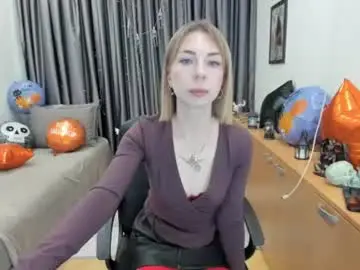 Chaturbate Live Sex Cam of vikyyhotty