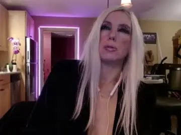 Chaturbate Free Porn Cam of danikawhite69