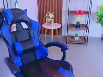Chaturbate Live Sex Cam of kenya_buhle
