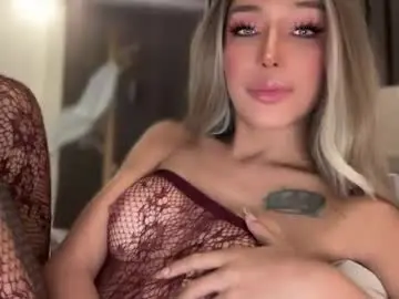 Chaturbate Live Sex Cam of yourlovingpearlita1000