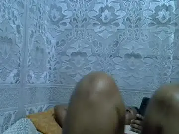 Chaturbate Live Sex Cam of bigclit_wethairypus