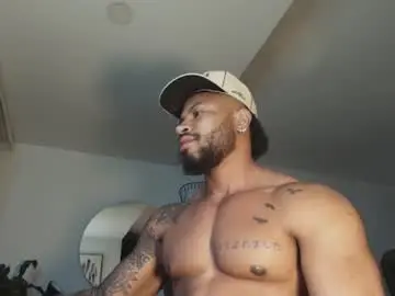 Chaturbate Live Sex Cam of clark_strong