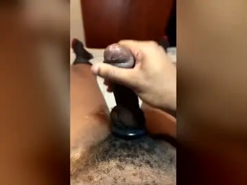 Chaturbate Live Porn of davis_smith2100