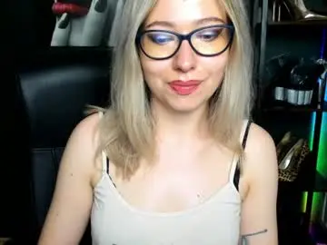 Chaturbate Best live sex cam show of heidi_pleasure