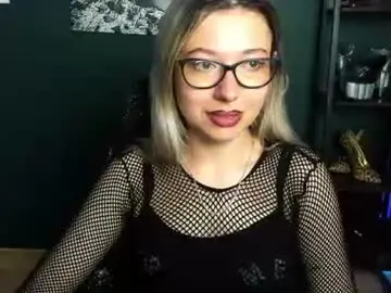 Chaturbate Sex Chat of heidi_pleasure