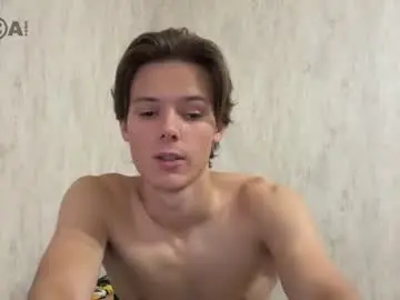 Chaturbate Live Sex Cam of timytwinkboy