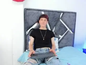 Chaturbate Watch Live Sex Cams of damian_white0