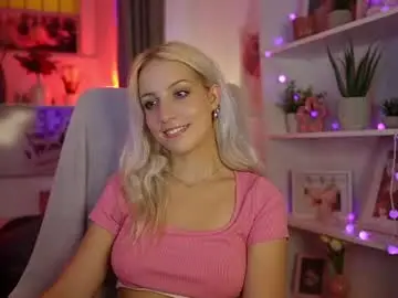 Chaturbate Nude Webcam of lucy_cutie_