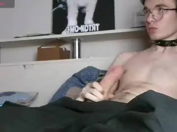 Chaturbate Watch Live Sex Cams of ernest_ice