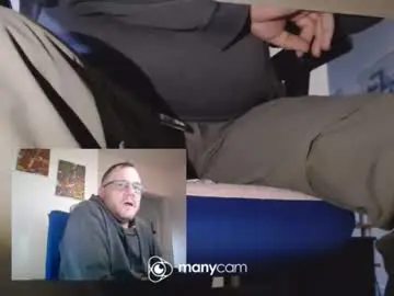 Chaturbate Live Sex Cam of mrduplo1975