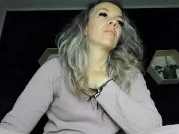 Chaturbate Watch Live Sex Cams of alesys69