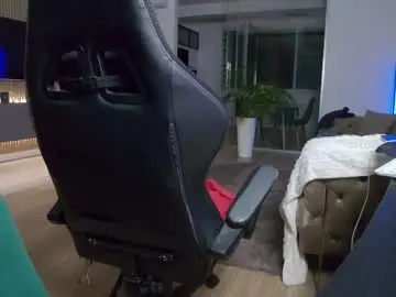 Chaturbate Free Porn Cam of enrikoblue