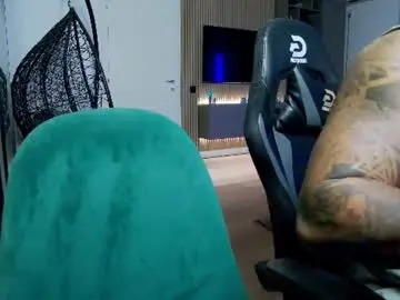 Chaturbate Sex Cam of enrikoblue