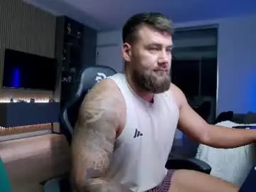 Chaturbate Live Sex Cam of enrikoblue