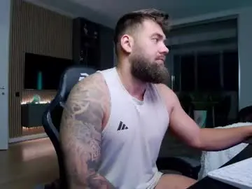 Chaturbate Live Sex Cam of enrikoblue