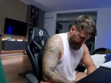 Chaturbate Live Sex Cam of enrikoblue