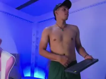 Chaturbate Best live sex cam show of adrian_prime_