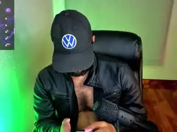 Chaturbate Watch Live Sex Cams of ernesto_rodriguez_82