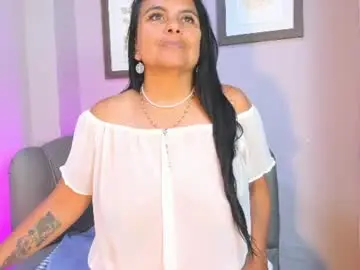 Chaturbate Best live sex cam show of roxanna_moore2
