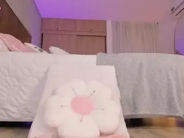 Chaturbate Watch Live Sex Cams of tatikiss_