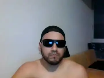 Chaturbate Live Porn of new_guy_551