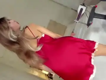 Chaturbate Live Sex Cam of urdreamgirl_withbigsurprise