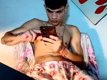 Chaturbate Live Porn of jesshot_bigcock