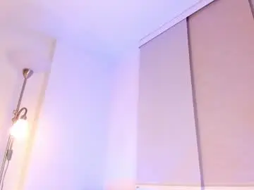 Chaturbate Live Sex Cam of miadanielss