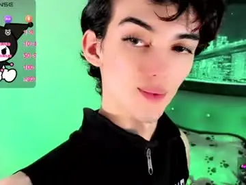 Chaturbate Live Sex Cam of salvatore_boom
