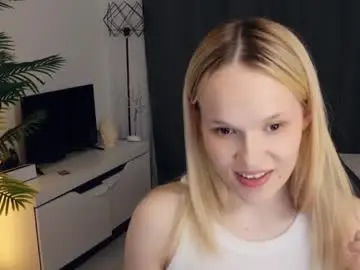 Chaturbate Watch Live Sex Cams of thehousemaid1