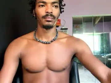 Chaturbate Live Sex Cam of trillahung